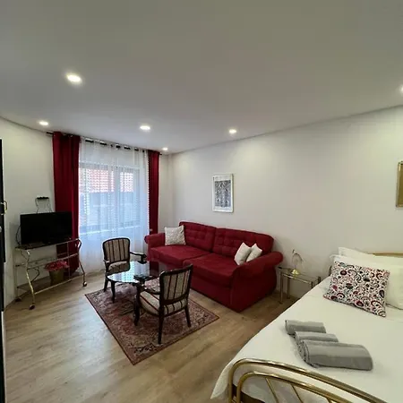 Golden In The Town Center With A Free Garage * Visoko