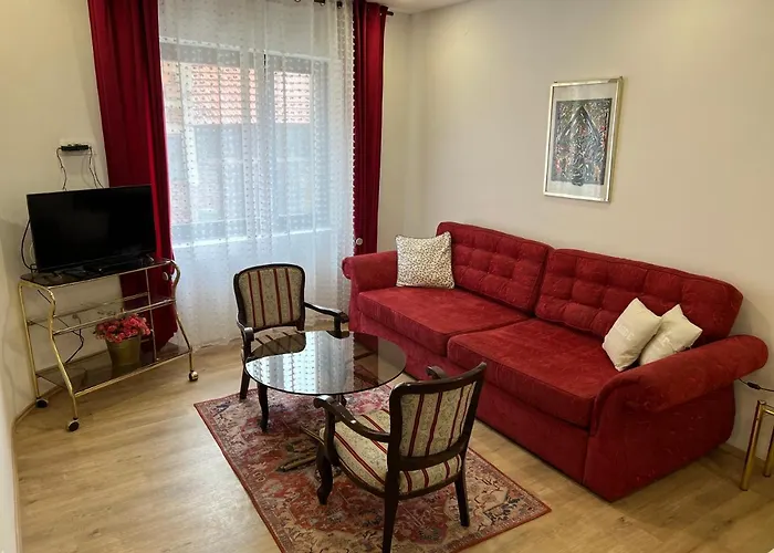 Apartman Golden In The Town Center With A Free Garage